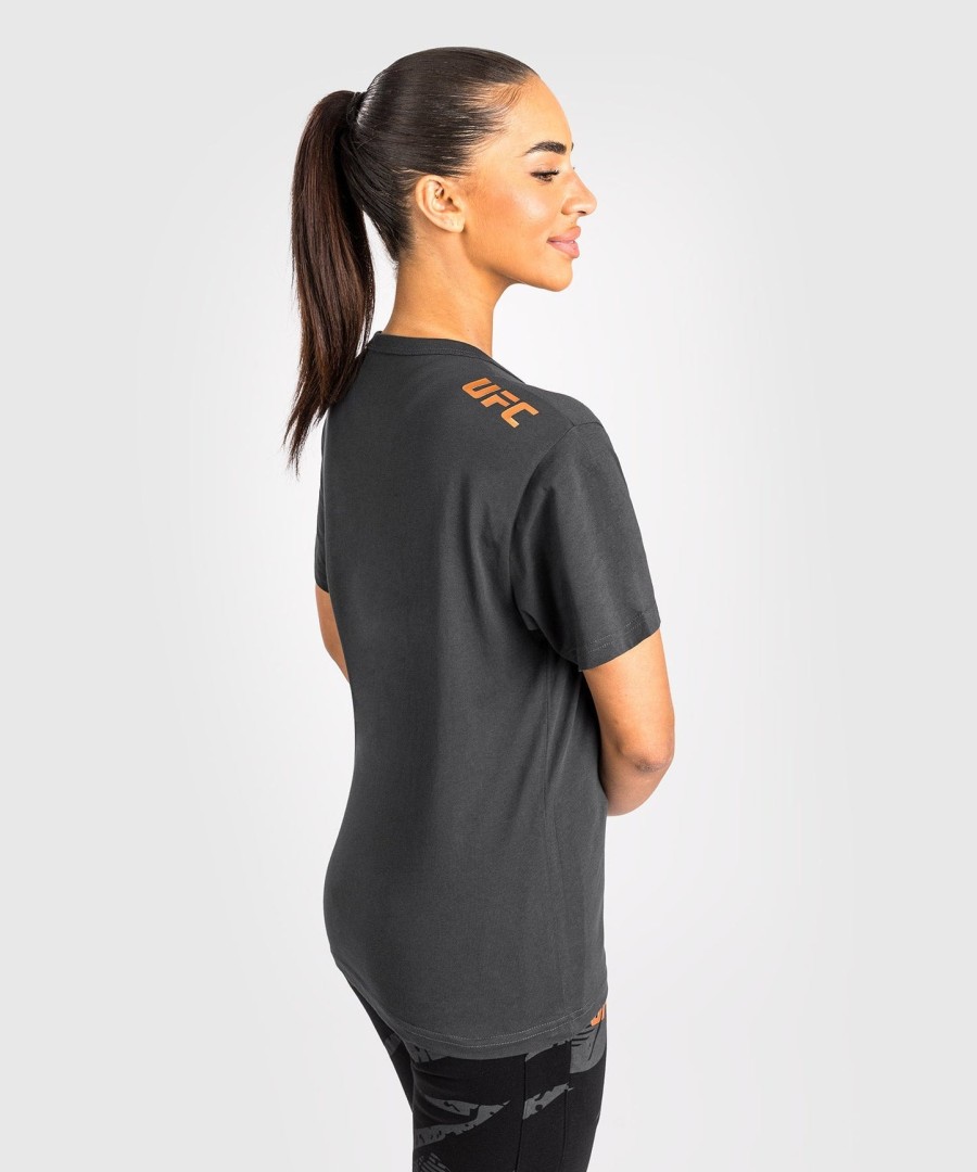 camiseta feminina de manga curta ufc adrenaline by venum fight week em algodão - cinza carvão