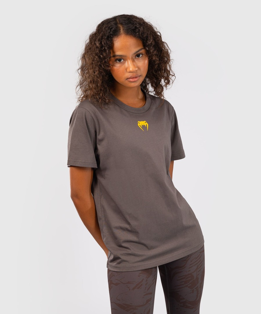camiseta feminina de manga curta ufc fusion by venum fight week em algodão - marrom terra sólido