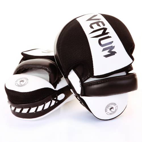 luvas venum focus cellular 2.0 - brancopreto par