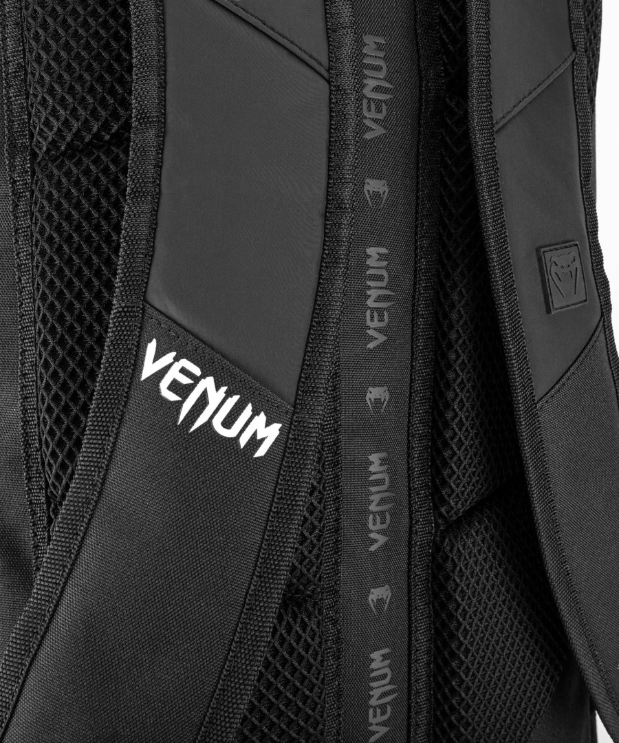 mochila venum challenger xtrem evo - pretobranco