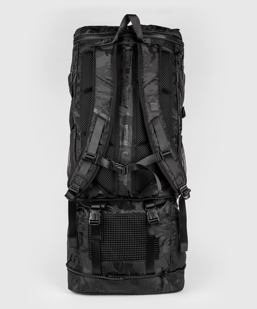 mochila venum challenger xtrem - pretocamuflagem escura