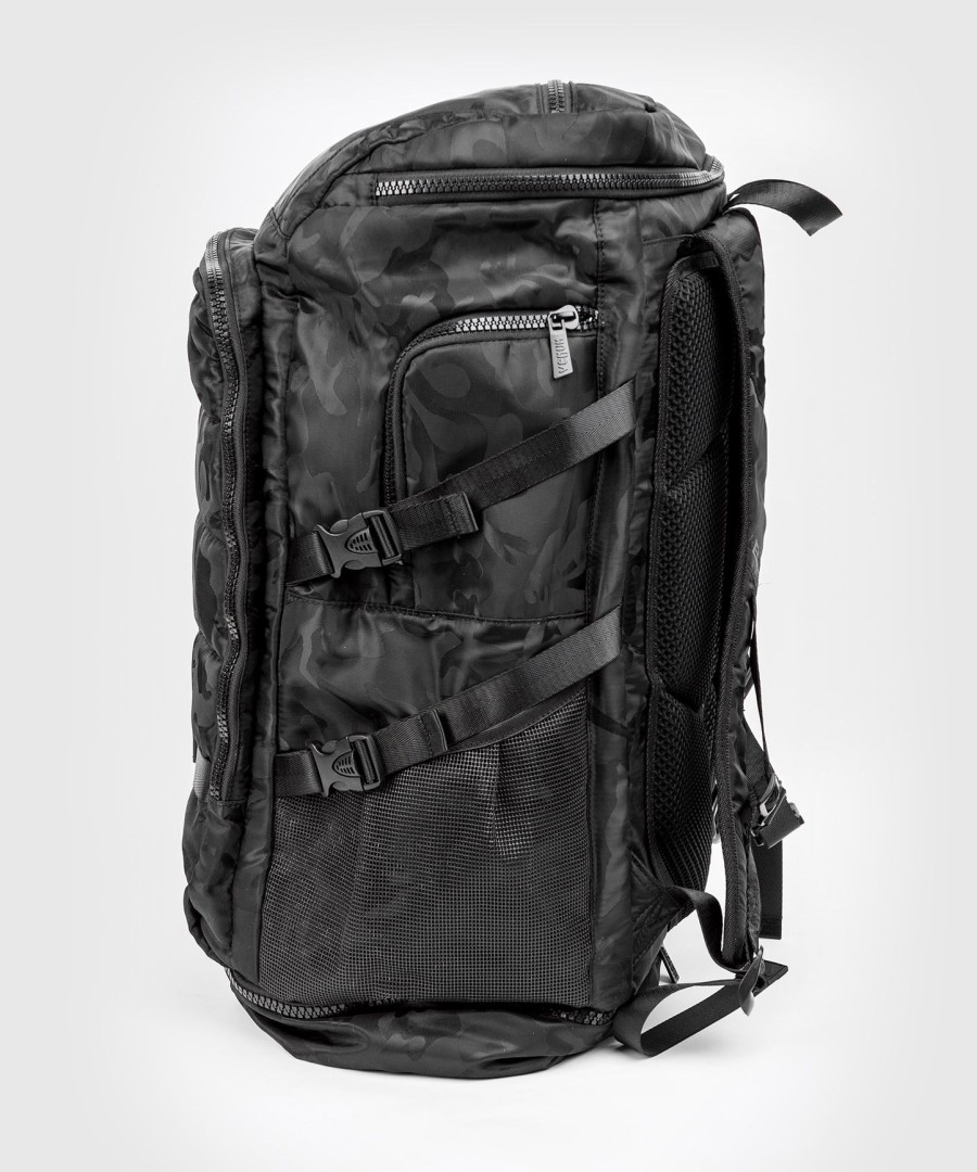 mochila venum challenger xtrem - pretocamuflagem escura