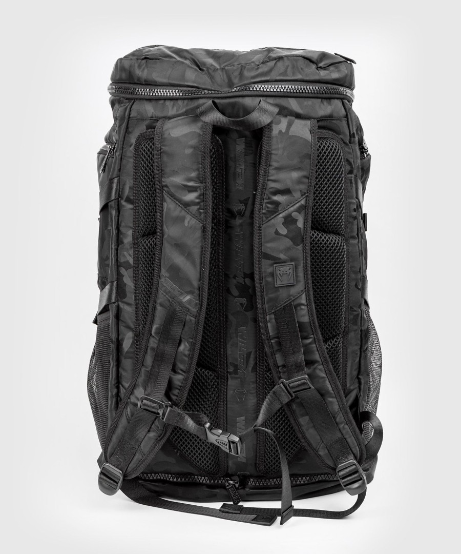 mochila venum challenger xtrem - pretocamuflagem escura