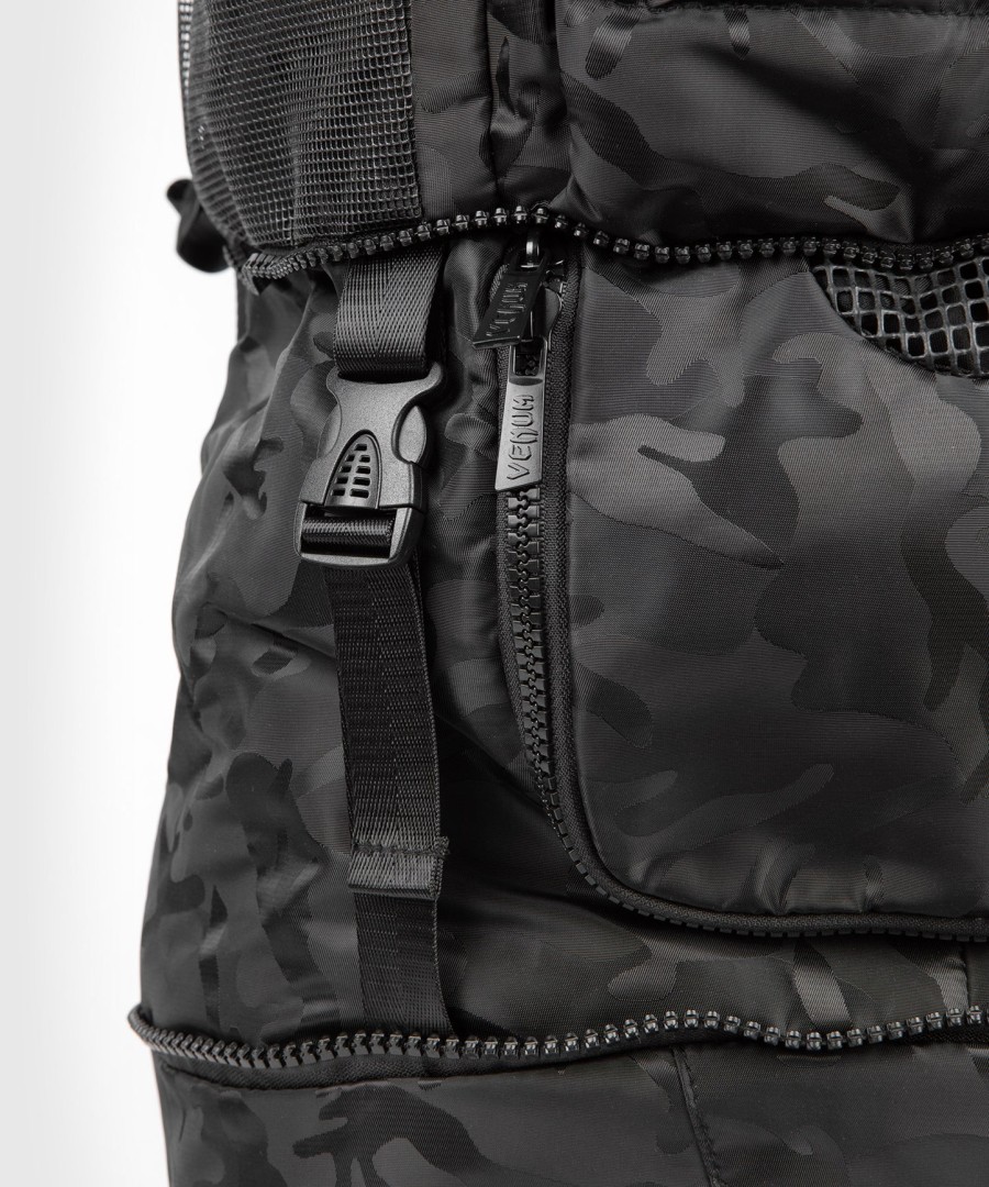 mochila venum challenger xtrem - pretocamuflagem escura