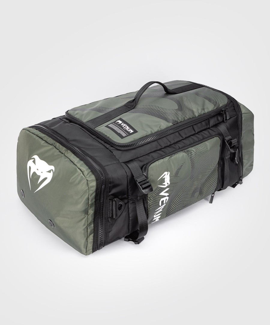 mochila esportiva híbrida venum trainer - verde militar