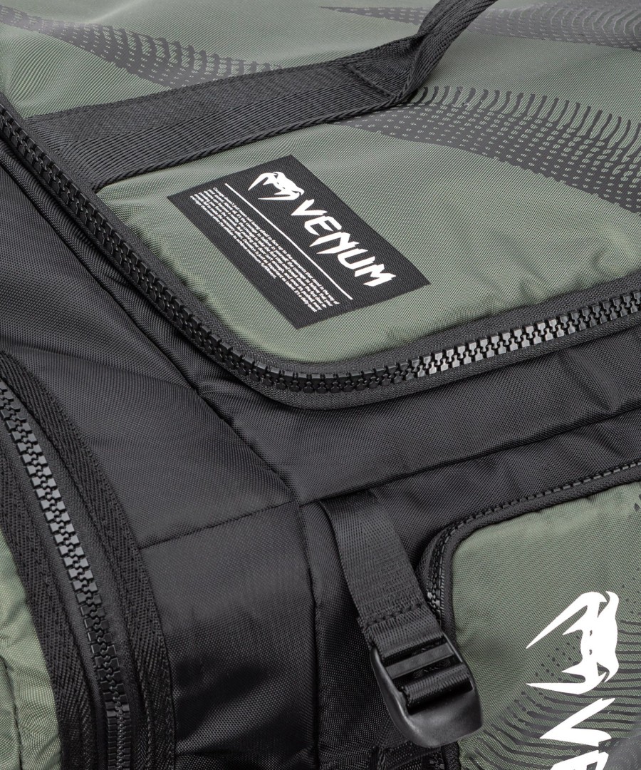 mochila esportiva híbrida venum trainer - verde militar