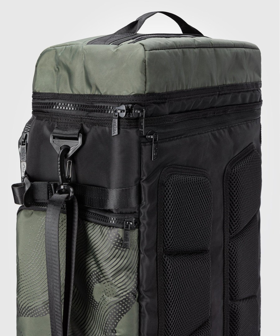mochila esportiva híbrida venum trainer - verde militar