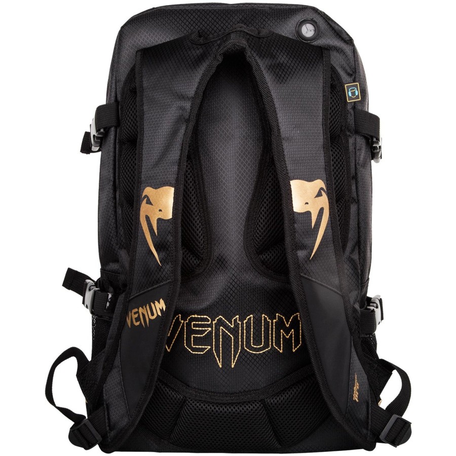 mochila venum challenger pro - pretodourado