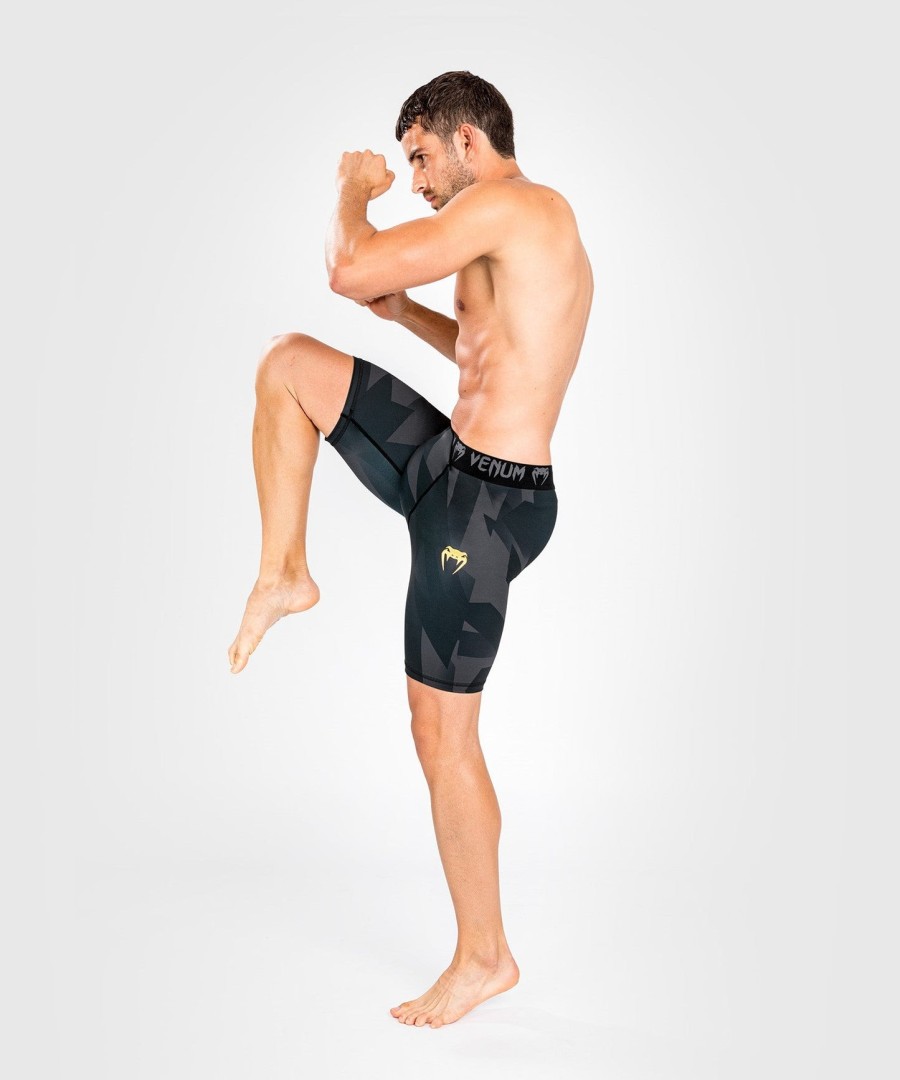 venum razor vale tudo shorts - pretodourado