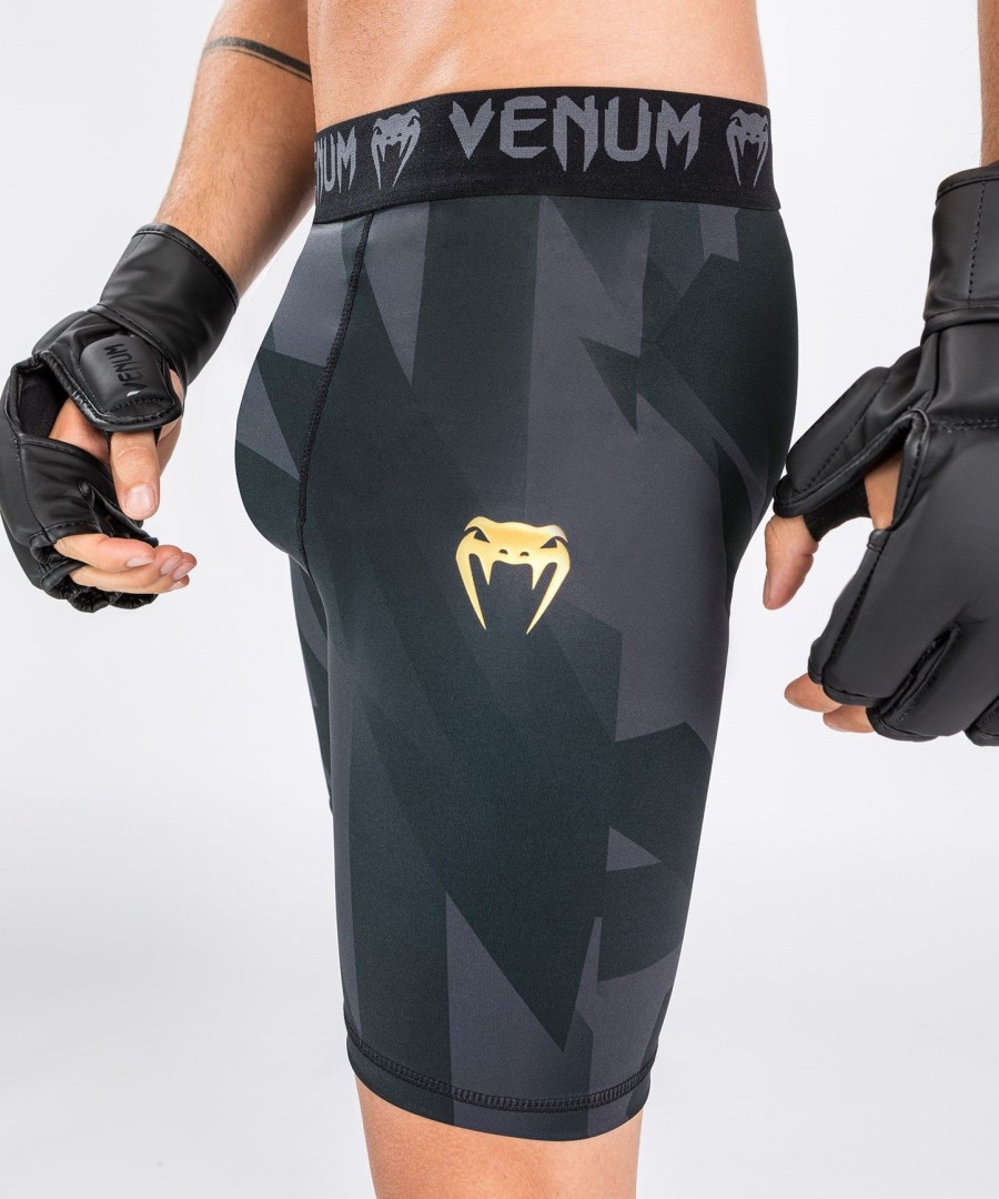 venum razor vale tudo shorts - pretodourado