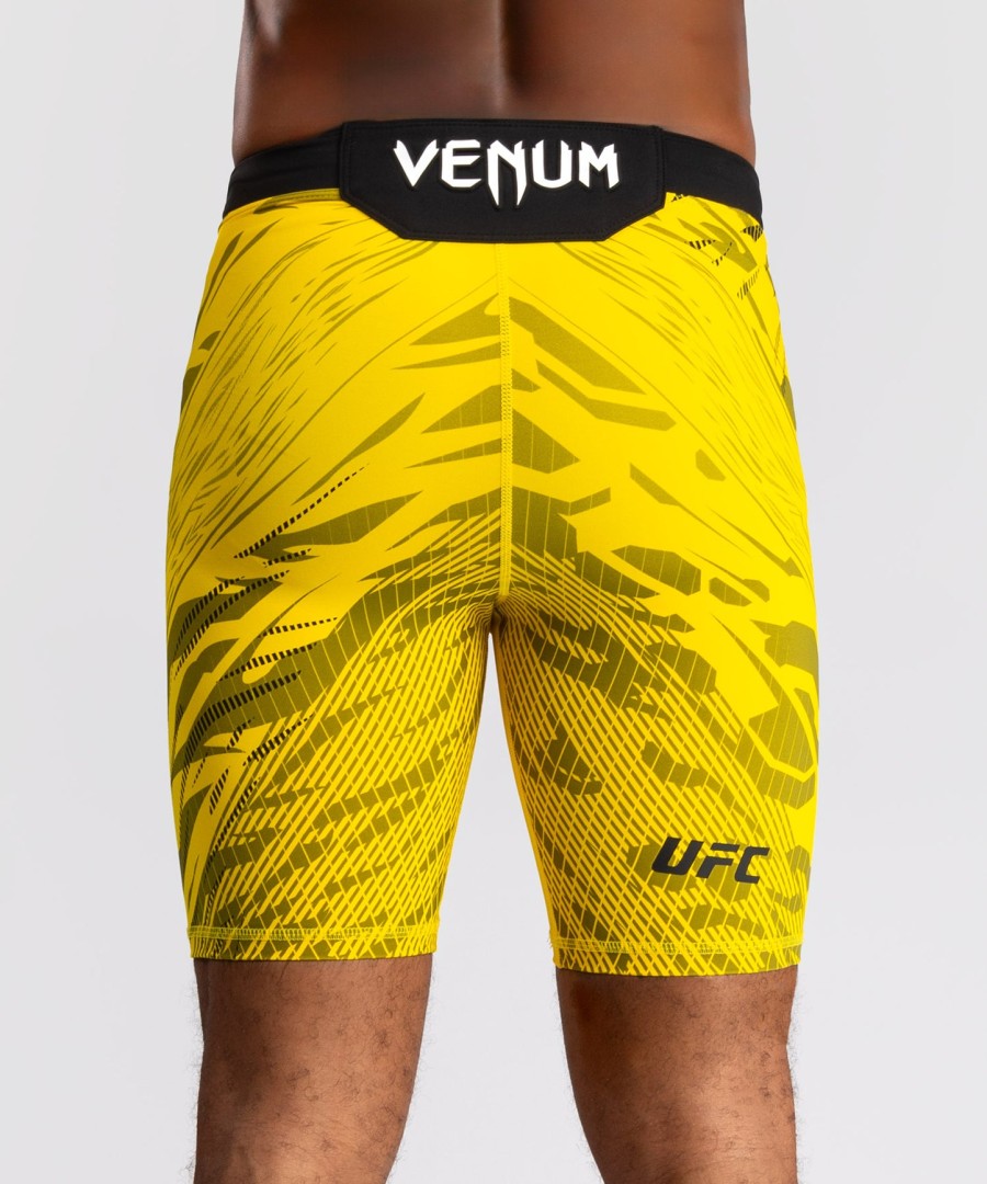 bermuda ufc fusion by venum authentic fight night masculina vale tudo - amarela