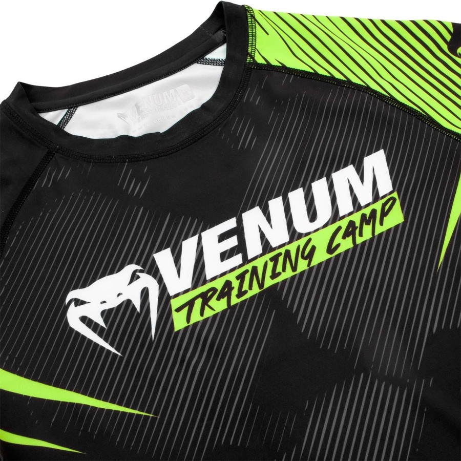 rashguard venum training camp 2.0 - manga curta - pretoamarelo neon