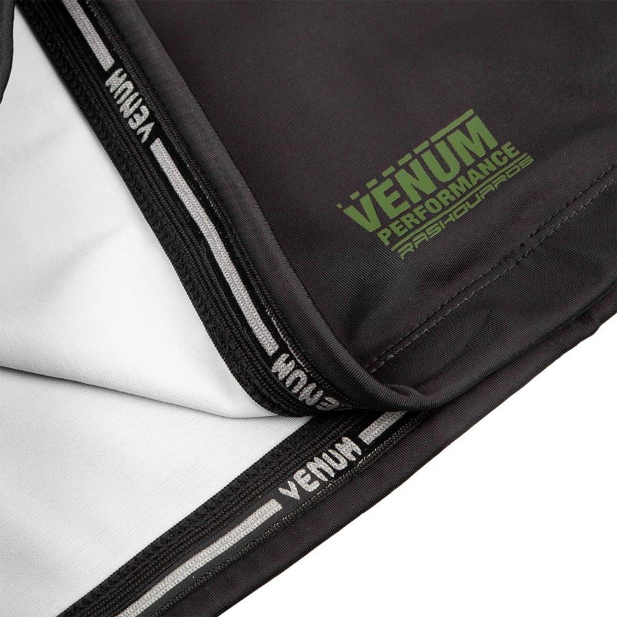 camiseta de proteção solar venum signature - manga curta - pretocáqui - exclusiva