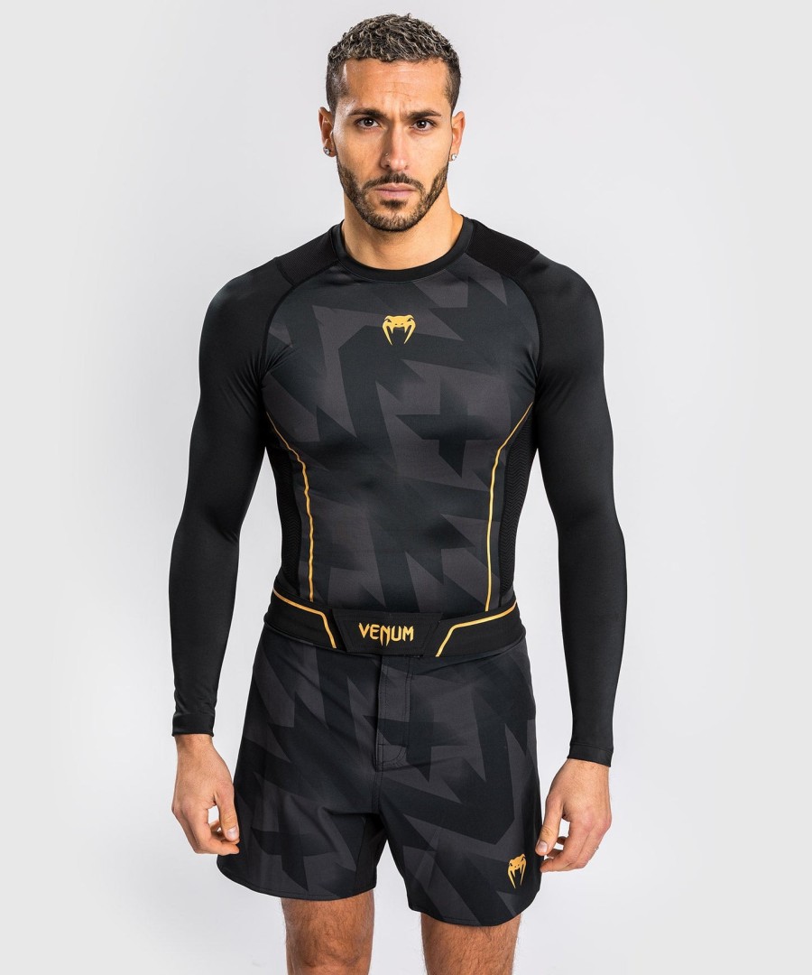 camiseta de proteção solar venum razor de manga comprida - pretodourado
