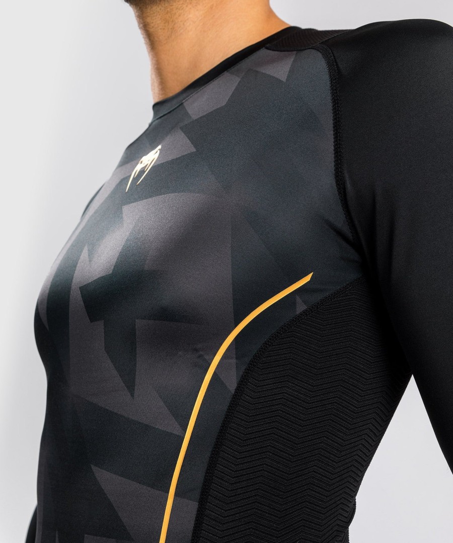 camiseta de proteção solar venum razor de manga comprida - pretodourado