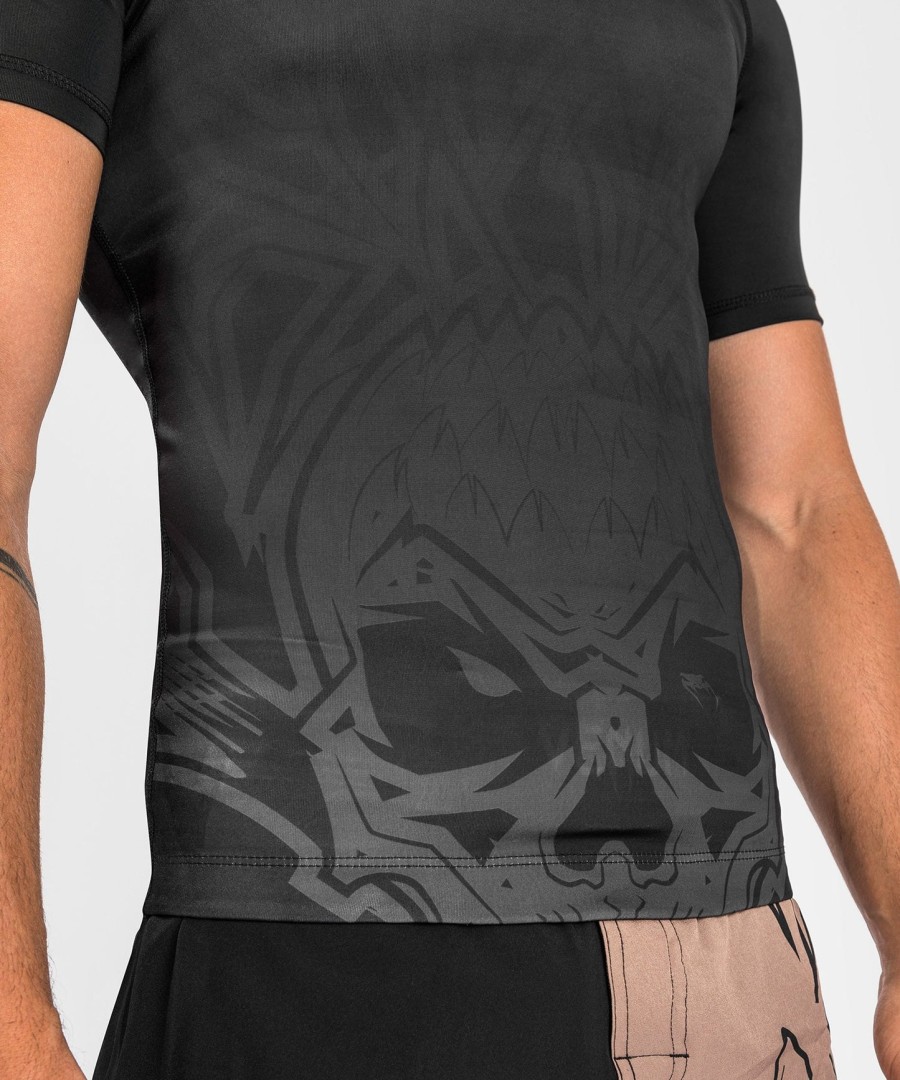venum reorg rashguard - mangas curtas - preto