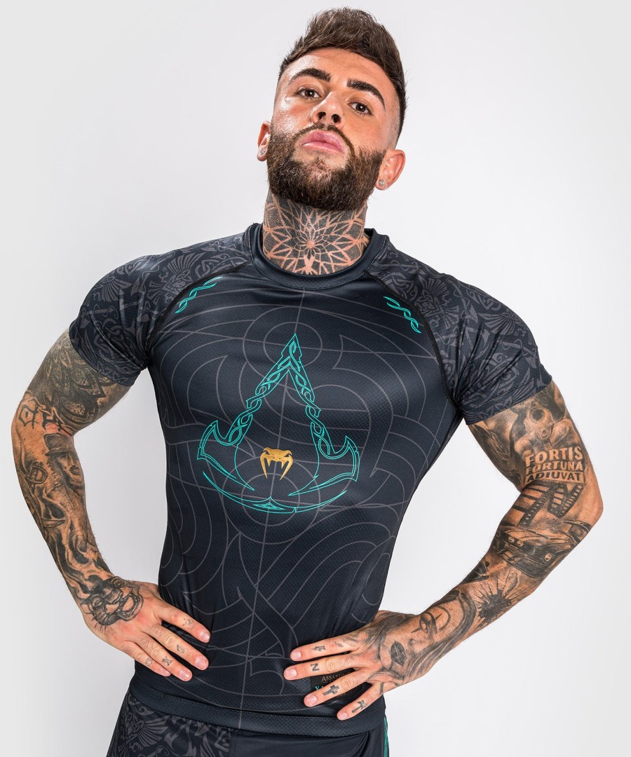 camiseta de proteção solar venum assassins creed reloaded - manga curta - preta