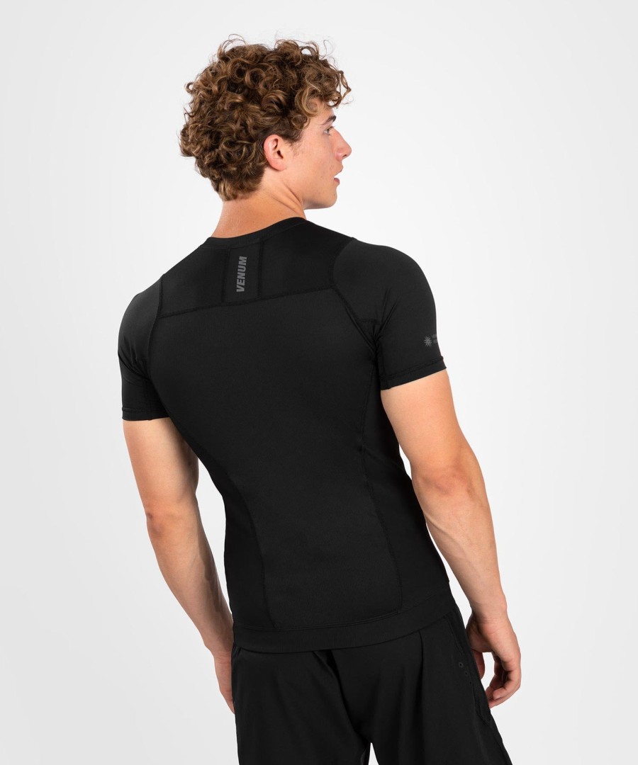 camiseta de proteção solar venum g-fit air de manga curta - preta