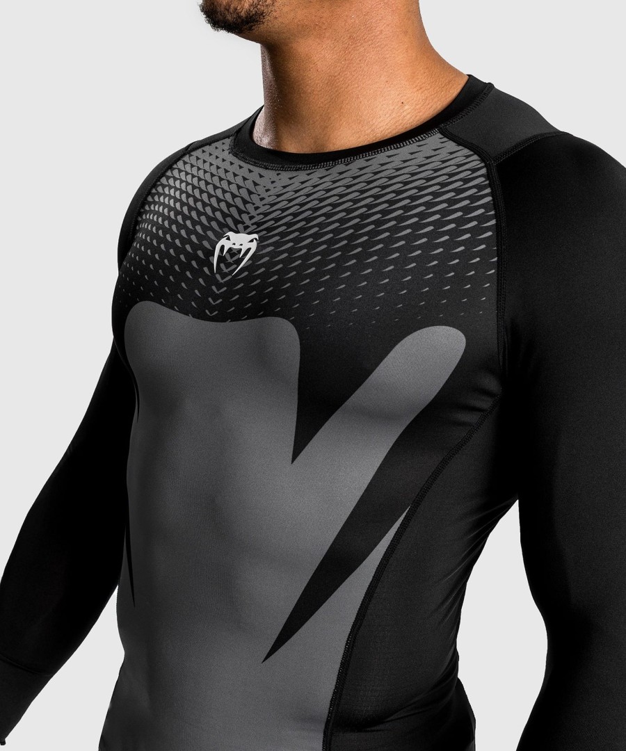 camiseta de proteção solar venum attack masculina de manga comprida - pretocinza