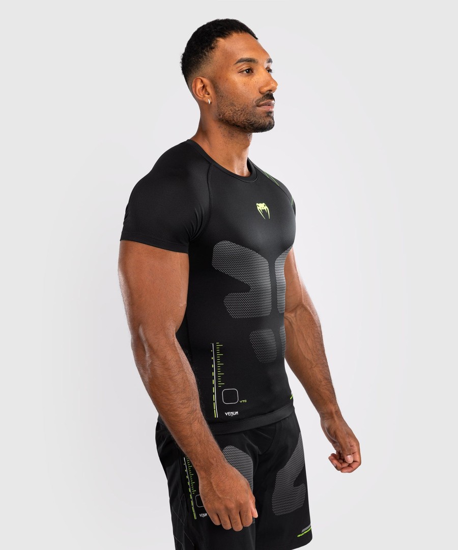 camiseta de proteção solar venum training camp 4.0 de manga curta - pretaverde neon