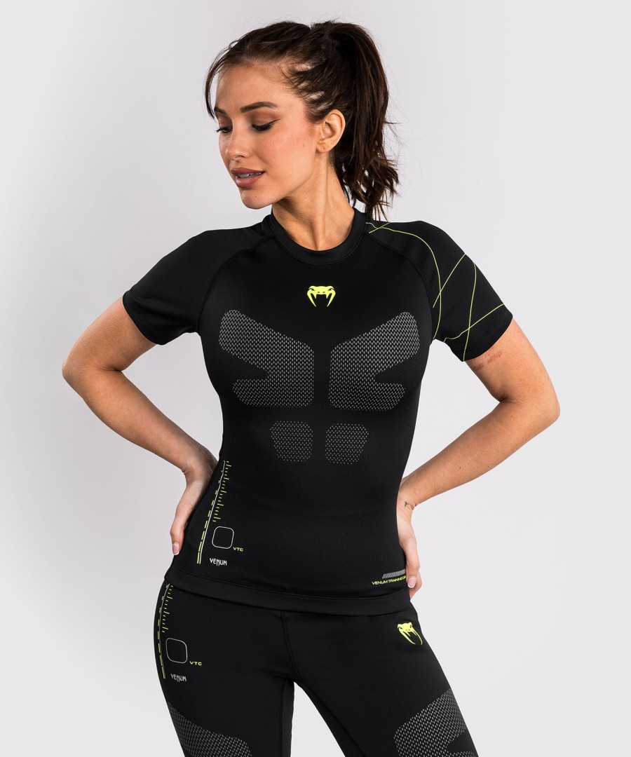 camiseta de proteção solar venum training camp 4.0 de manga curta - pretaverde neon