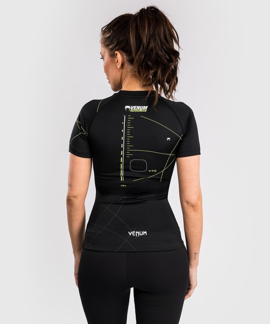 camiseta de proteção solar venum training camp 4.0 de manga curta - pretaverde neon