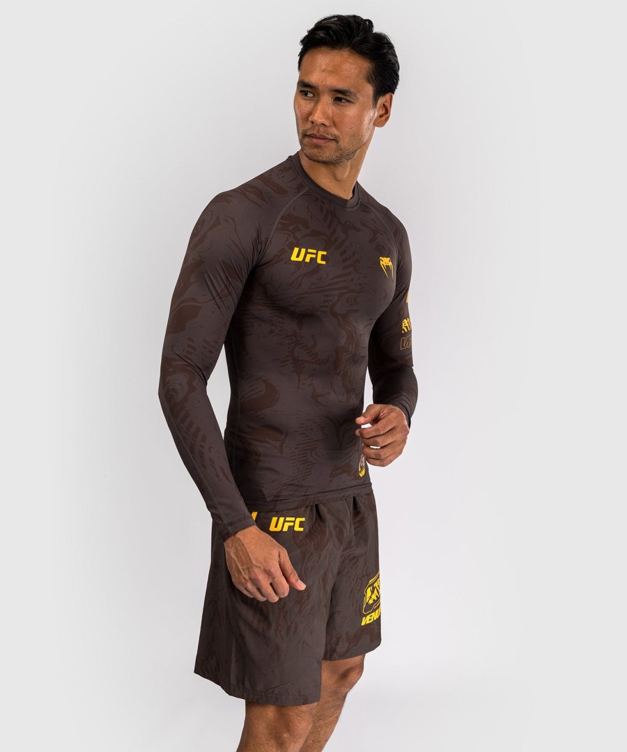 rashguard de manga comprida ufc fusion by venum fight week para homem - castanho-terra