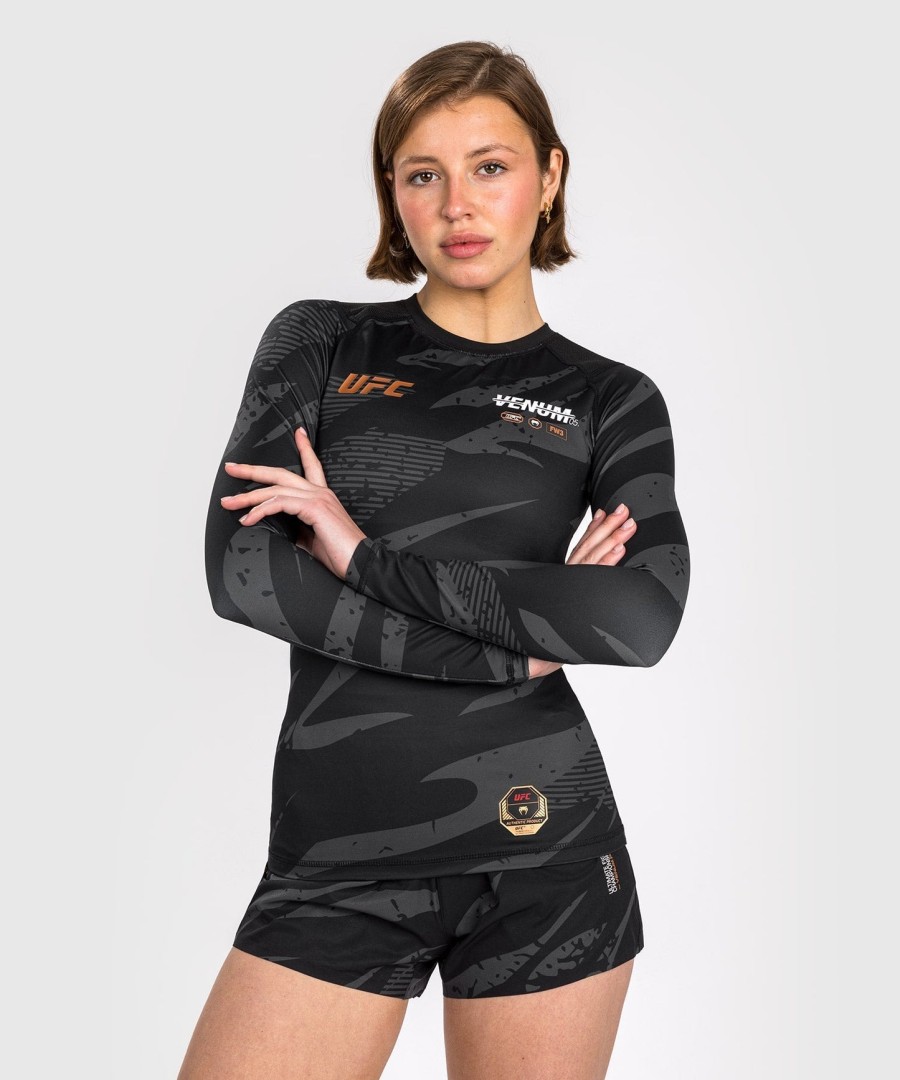 rashguard de manga comprida feminina ufc adrenaline by venum fight week performance - camuflagem urbana