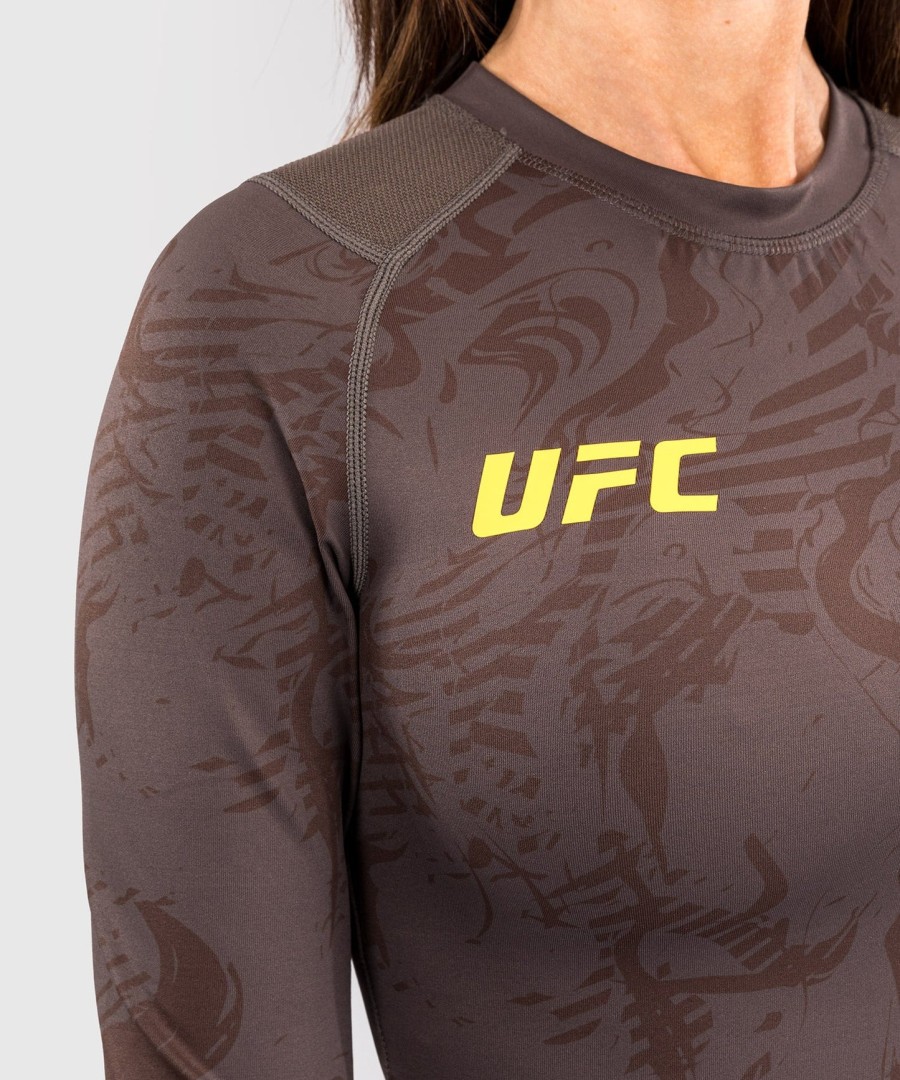 rashguard de manga comprida feminina ufc fusion by venum fight week performance - marrom terra