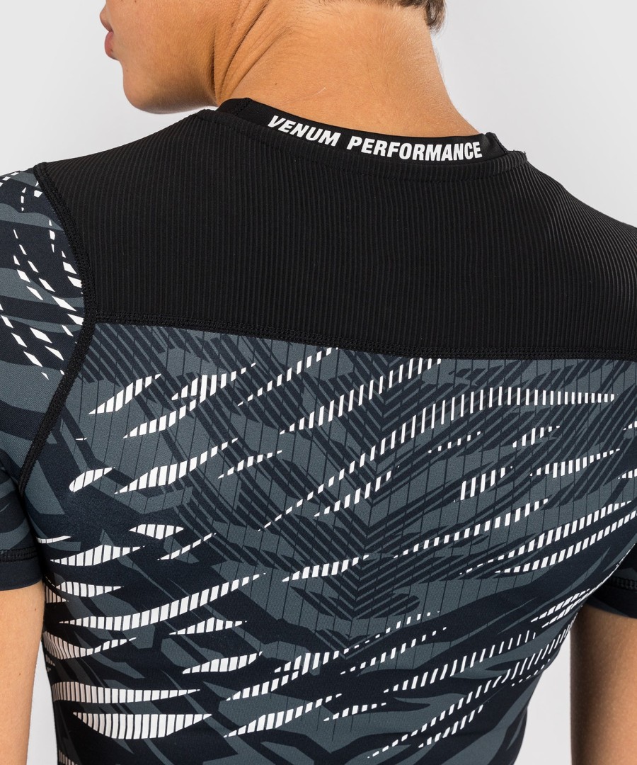 rashguard de manga curta feminino ufc fusion by venum authentic fight night performance - preto