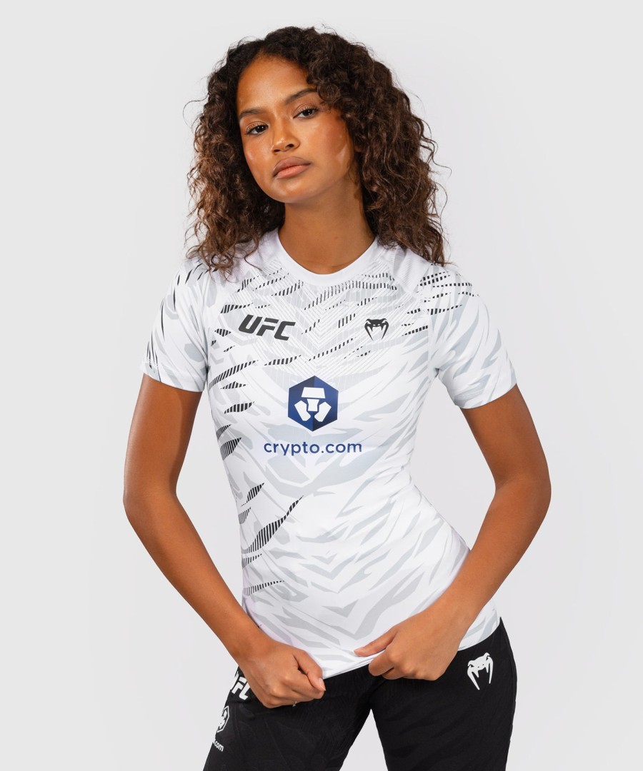 rashguard de manga curta feminina ufc fusion by venum authentic fight night performance - branca