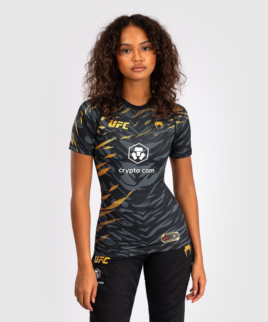 rashguard de manga curta feminino ufc fusion by venum authentic fight night performance - campeão