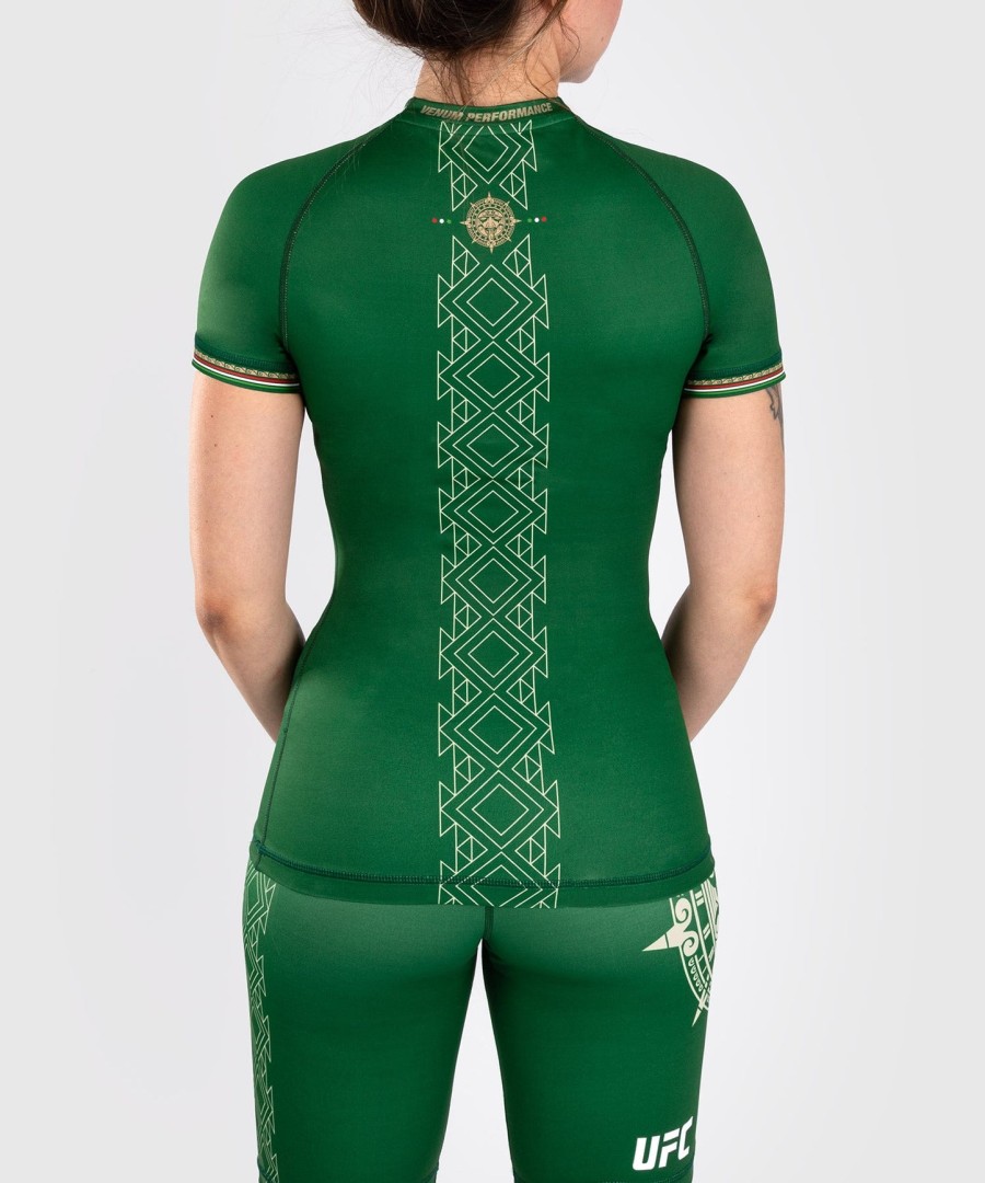 rashguard de manga curta noche ufc by venum authentic fight night para mulheres - verde