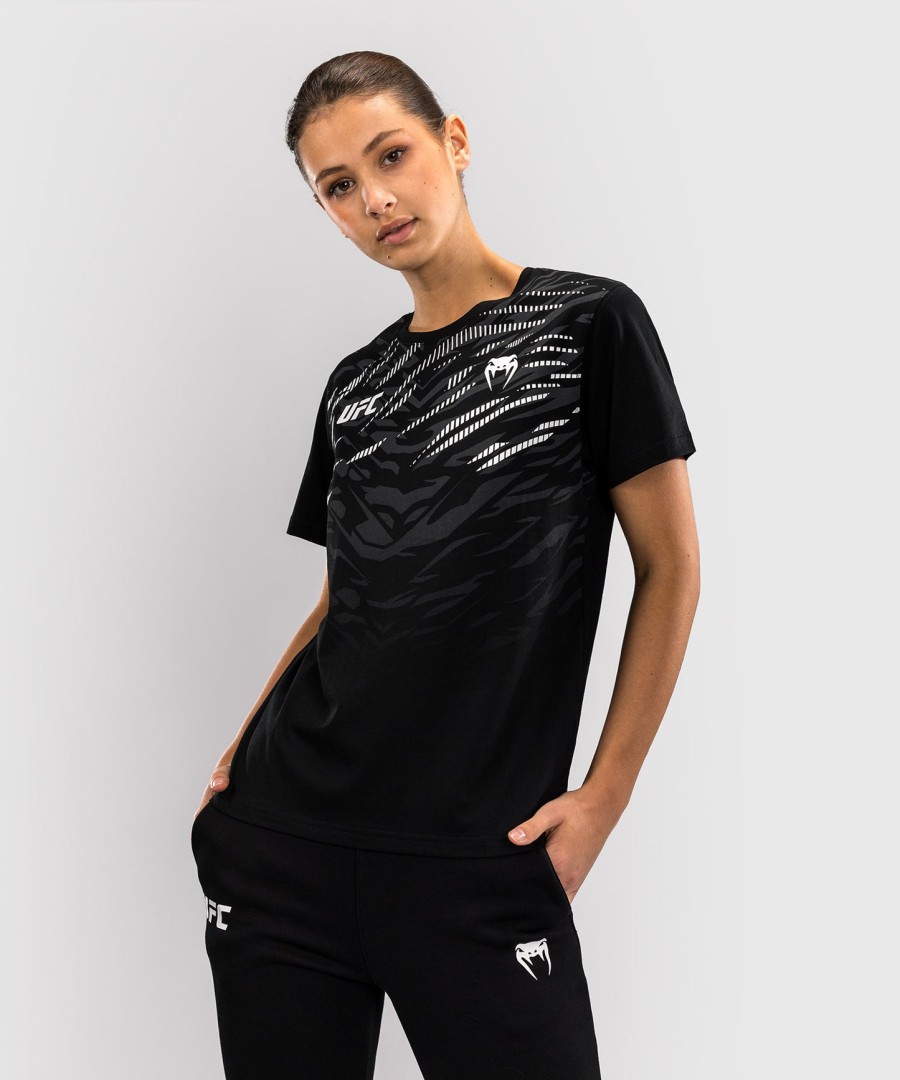 camiseta feminina de manga curta ufc fusion by venum replica - preta