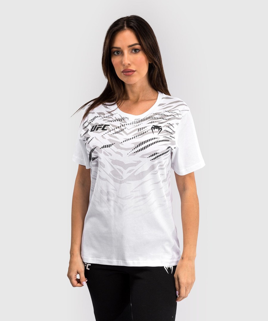 camiseta feminina de manga curta ufc fusion by venum replica - branca