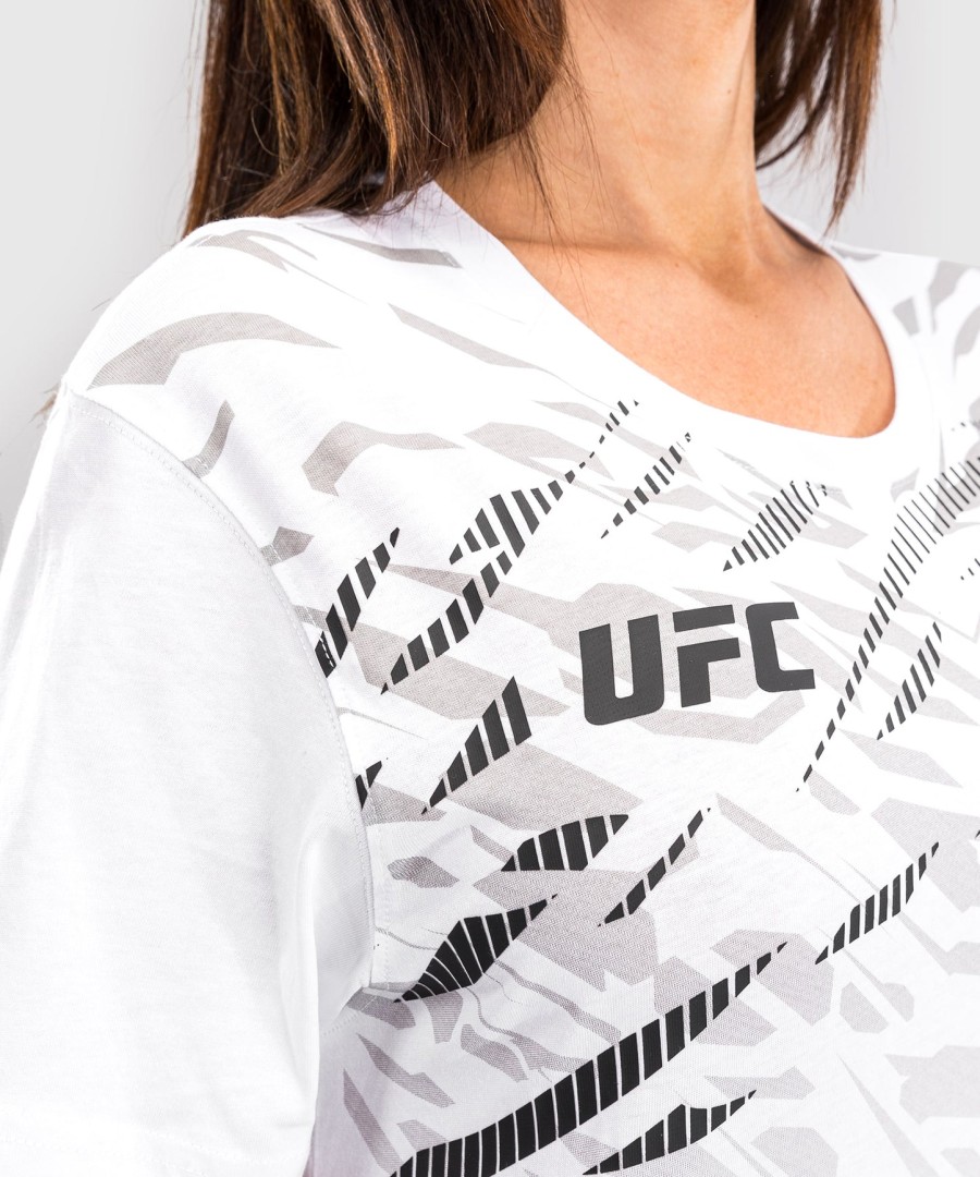 camiseta feminina de manga curta ufc fusion by venum replica - branca