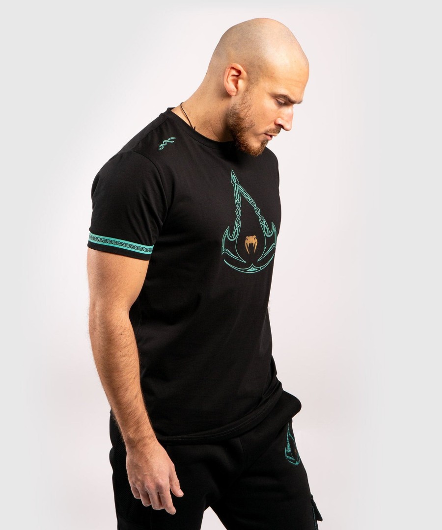 camiseta venum assassins creed - pretaazul