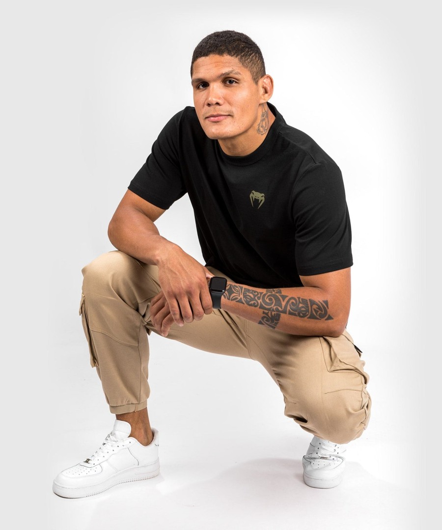 camiseta venum fangs - corte regular - preta