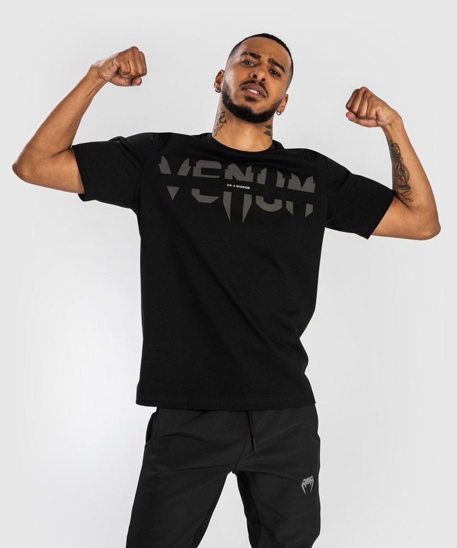 camiseta venum on mission - corte regular - preta