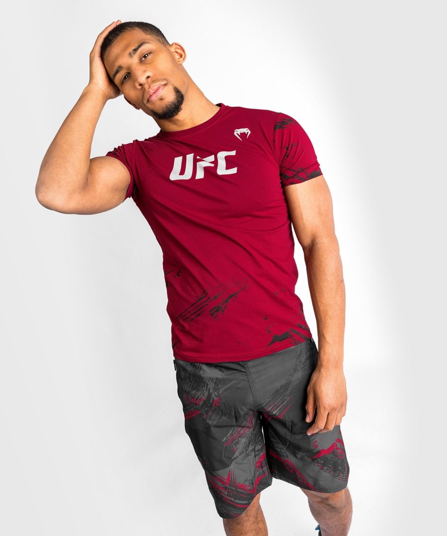 camiseta de manga curta ufc venum authentic fight week masculina 2.0 - vermelha