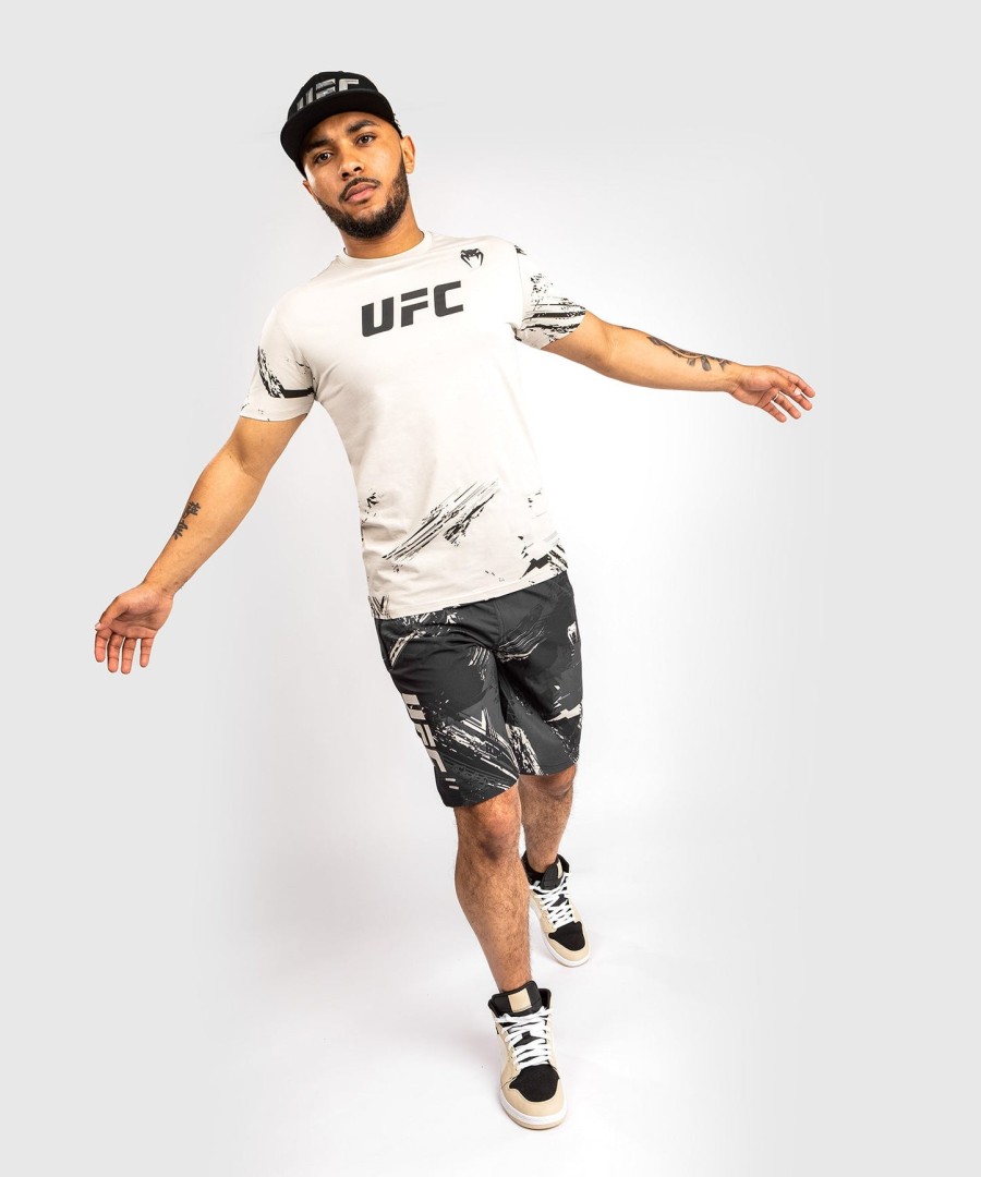 camiseta de manga curta ufc venum authentic fight week masculina 2.0 - areia
