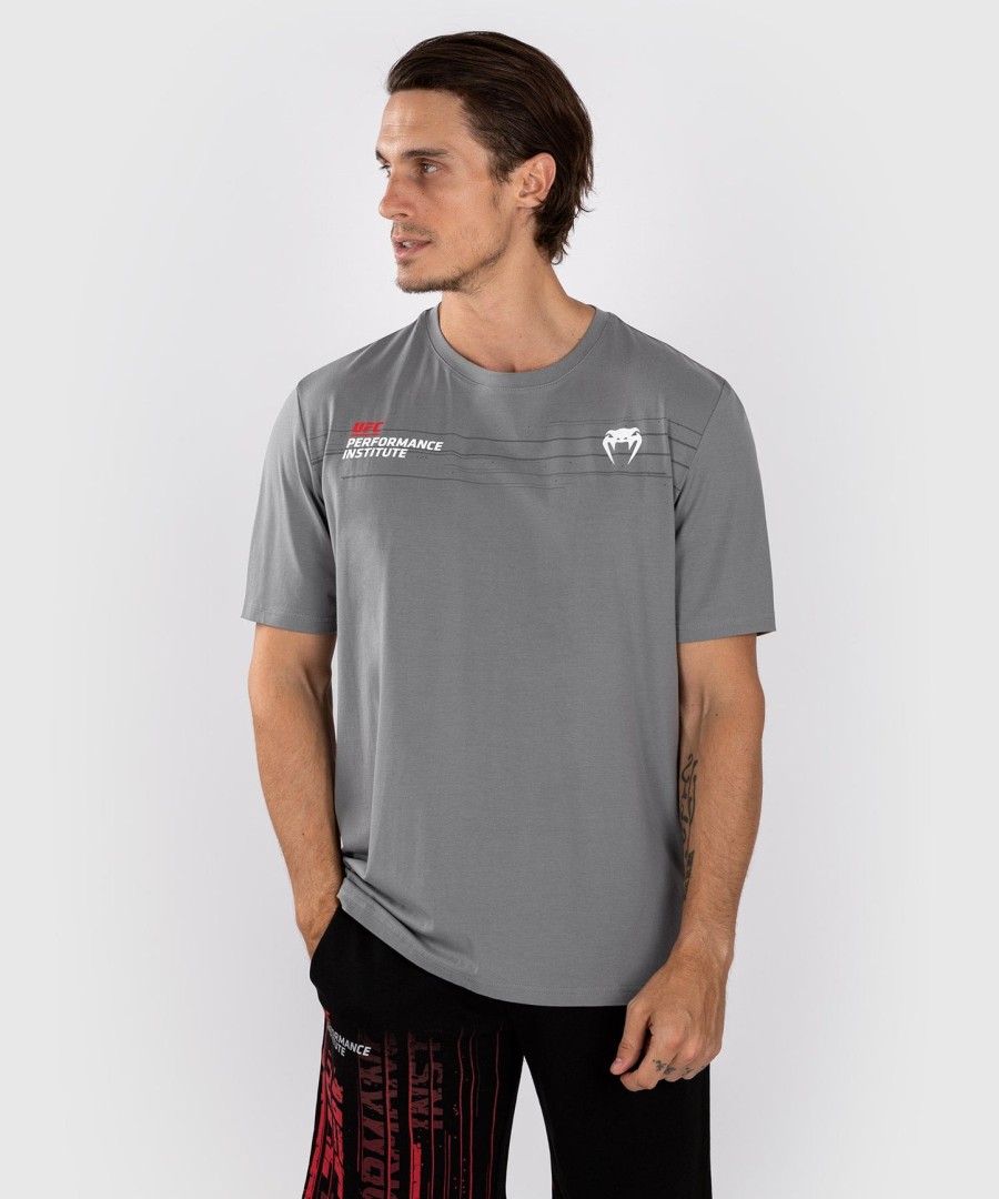 camiseta masculina ufc venum performance institute 2.0 - cinza