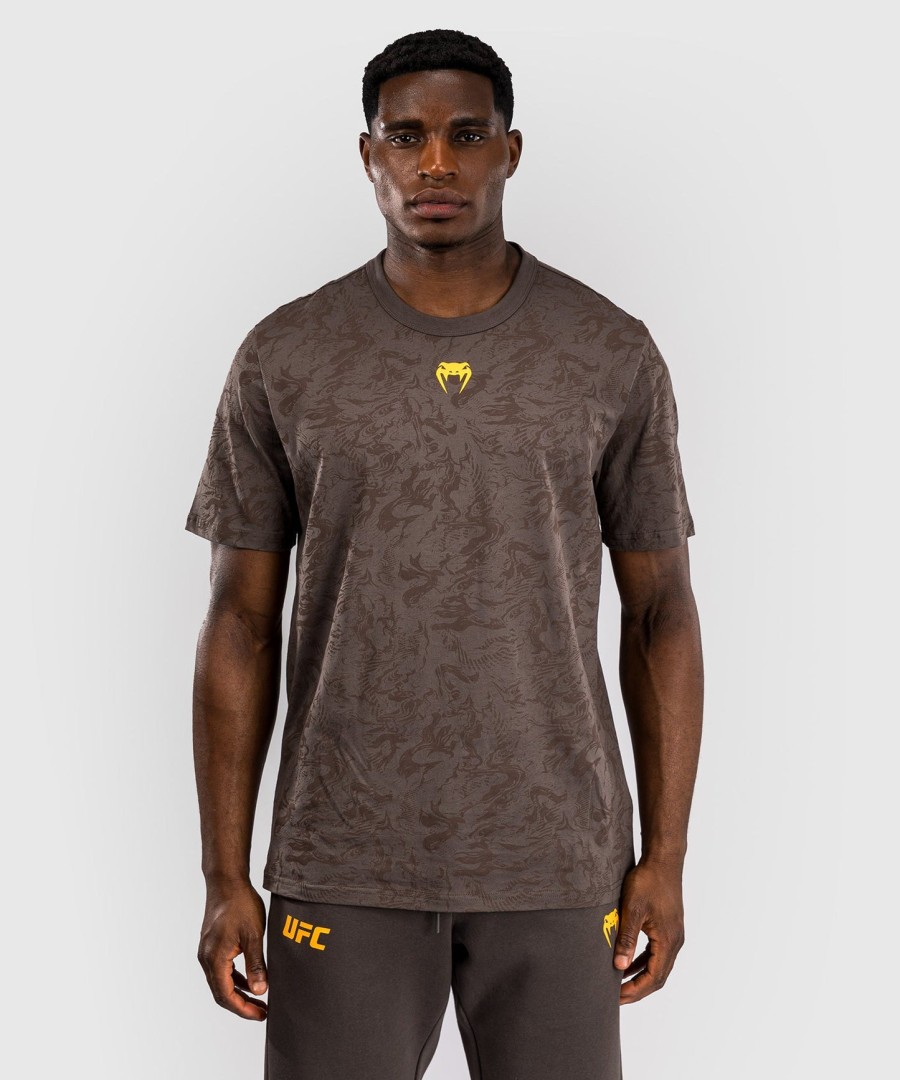 camiseta masculina de manga curta ufc fusion by venum fight week - marrom terra