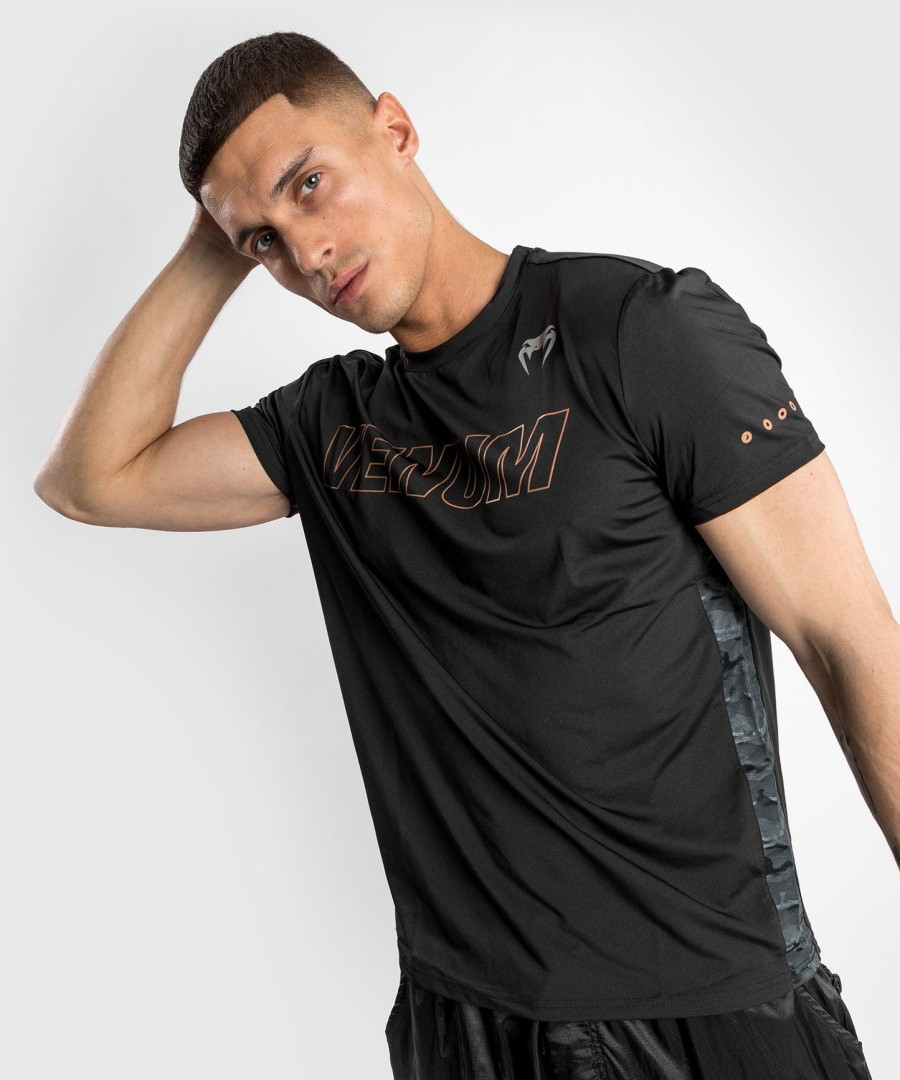 camiseta venum classic evo dry tech - pretabronze