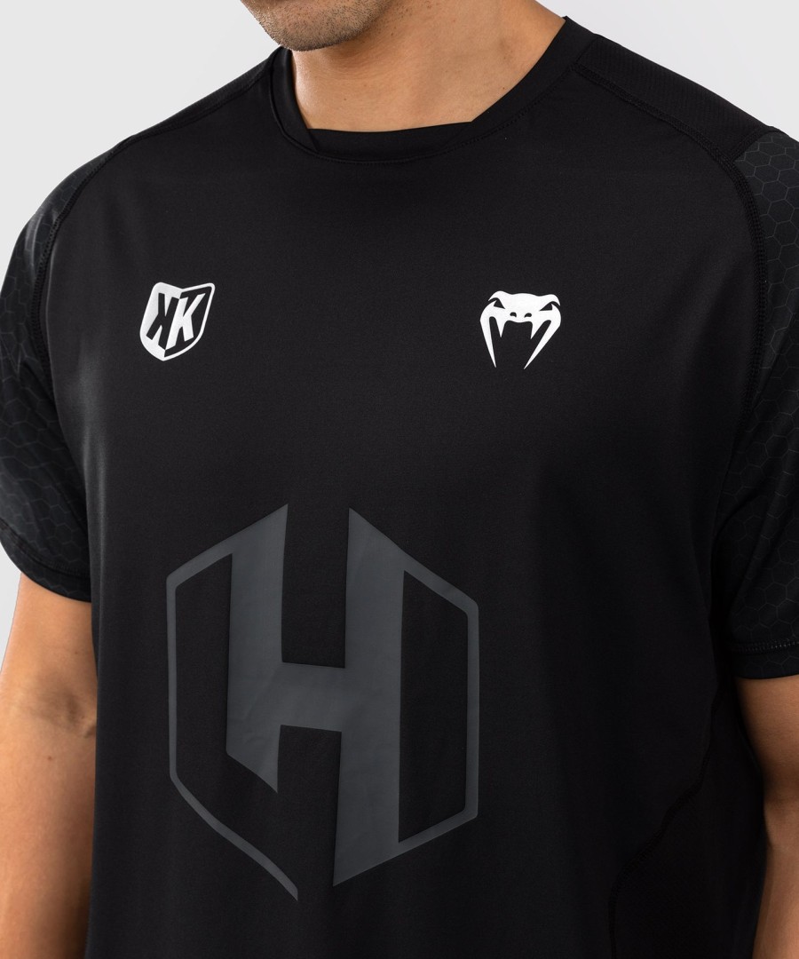 camiseta foot korner x venum hexagon mma - pretaprateada