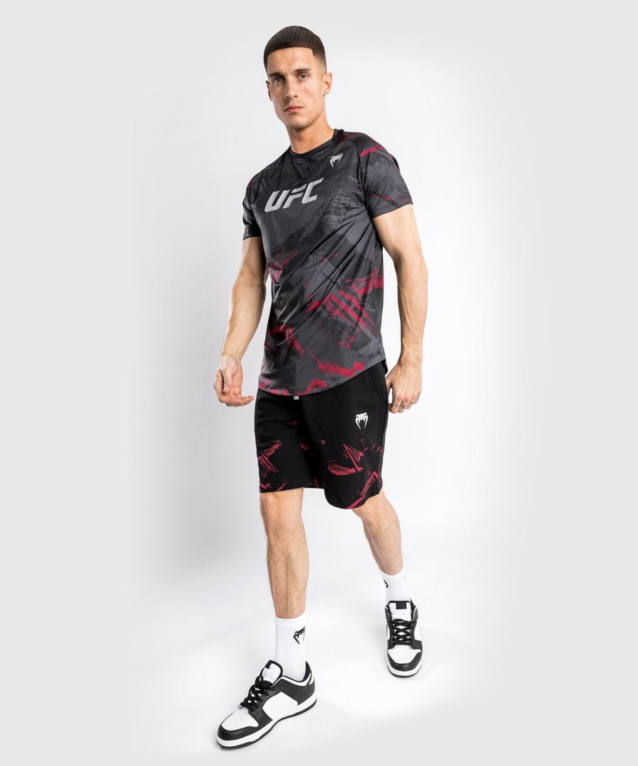 camiseta masculina ufc venum authentic fight week 2.0 dry tech - preta