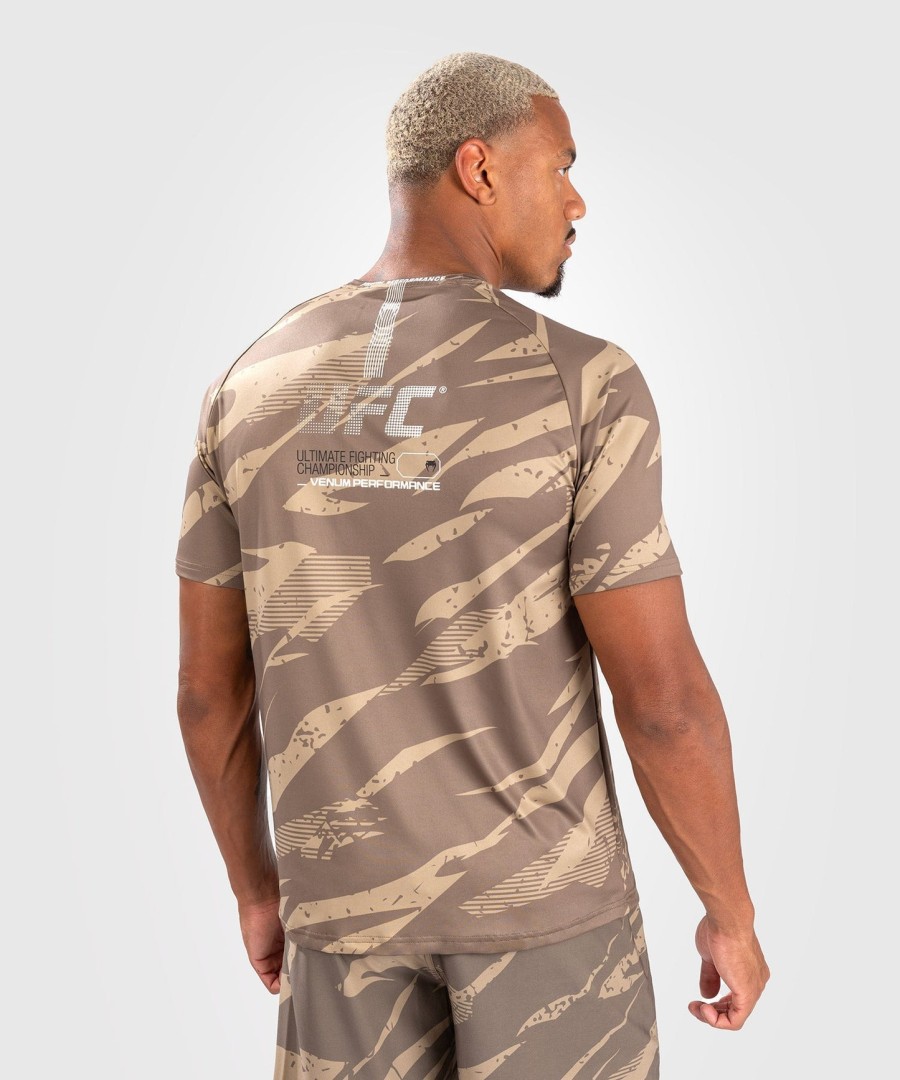 camiseta masculina ufc adrenaline by venum fight week dry-tech - camuflagem deserto