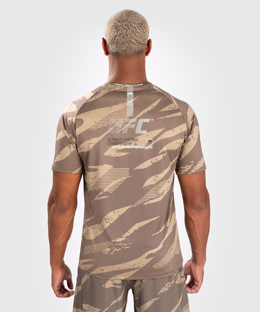 camiseta masculina ufc adrenaline by venum fight week dry-tech - camuflagem deserto
