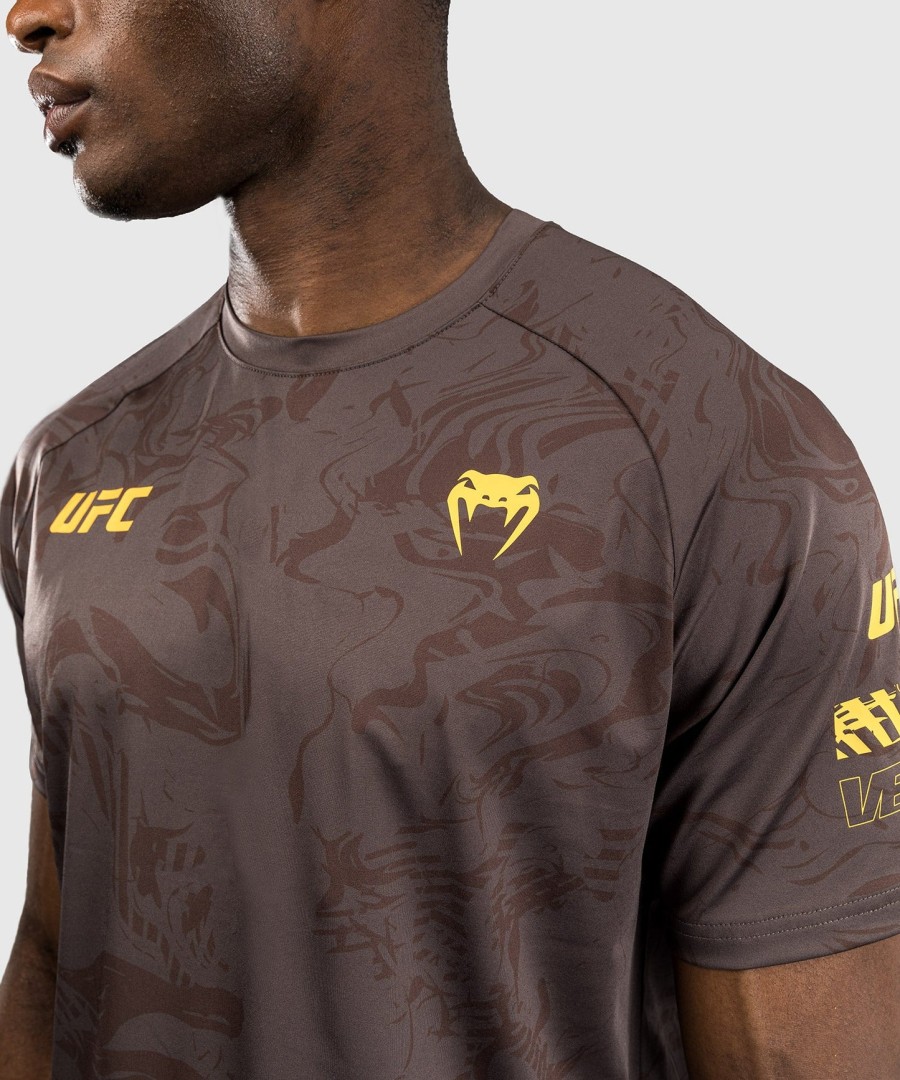 camiseta masculina ufc fusion by venum fight week dry-tech - marrom terra