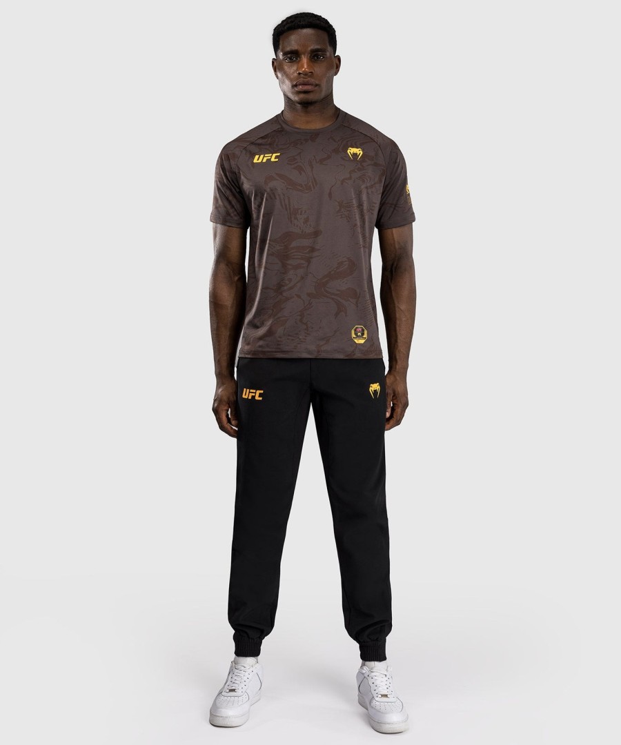 camiseta masculina ufc fusion by venum fight week dry-tech - marrom terra